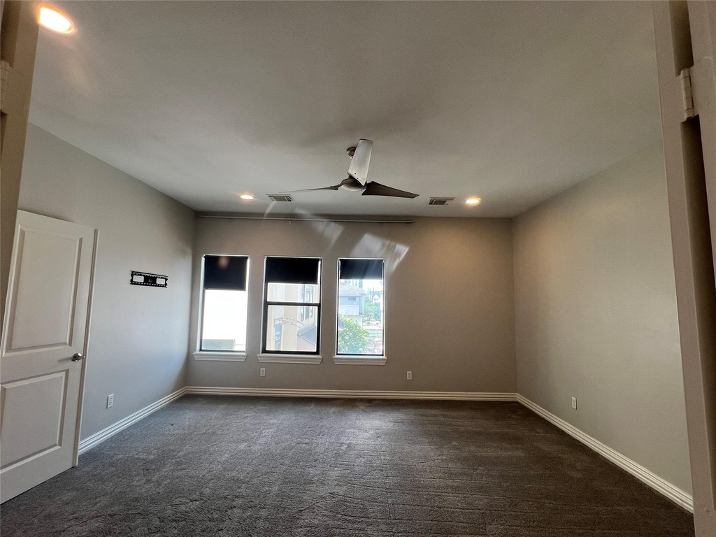 2314 Camden Drive - Photo 16