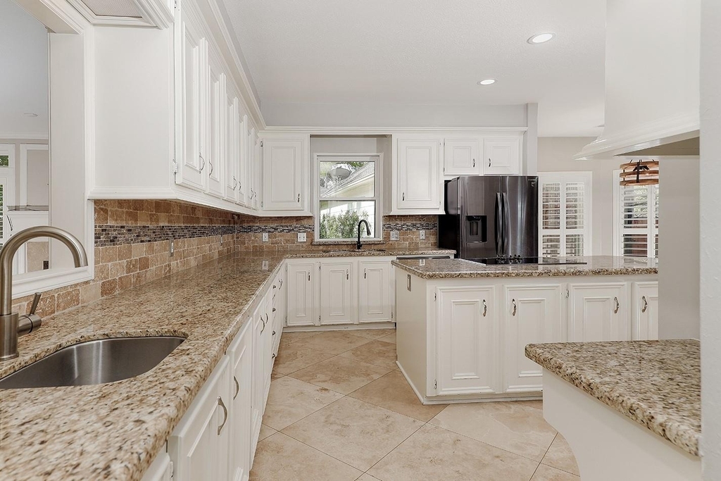 2 Silverstrand Place - Photo 10