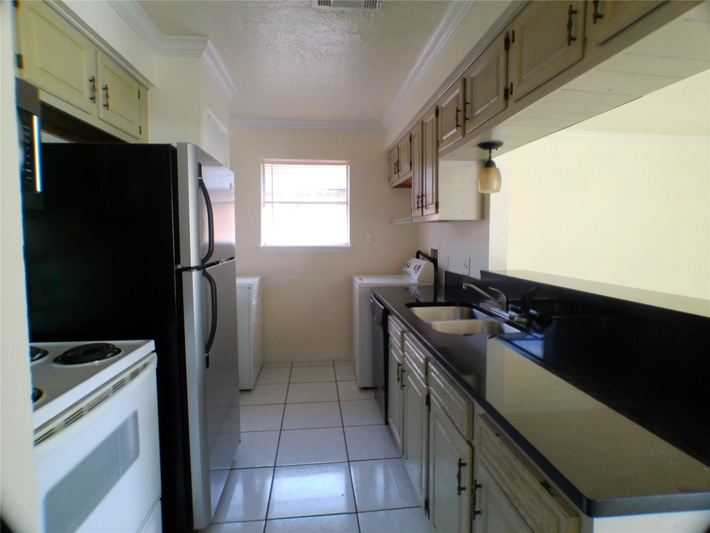 6350 Crestside Drive - Photo 1