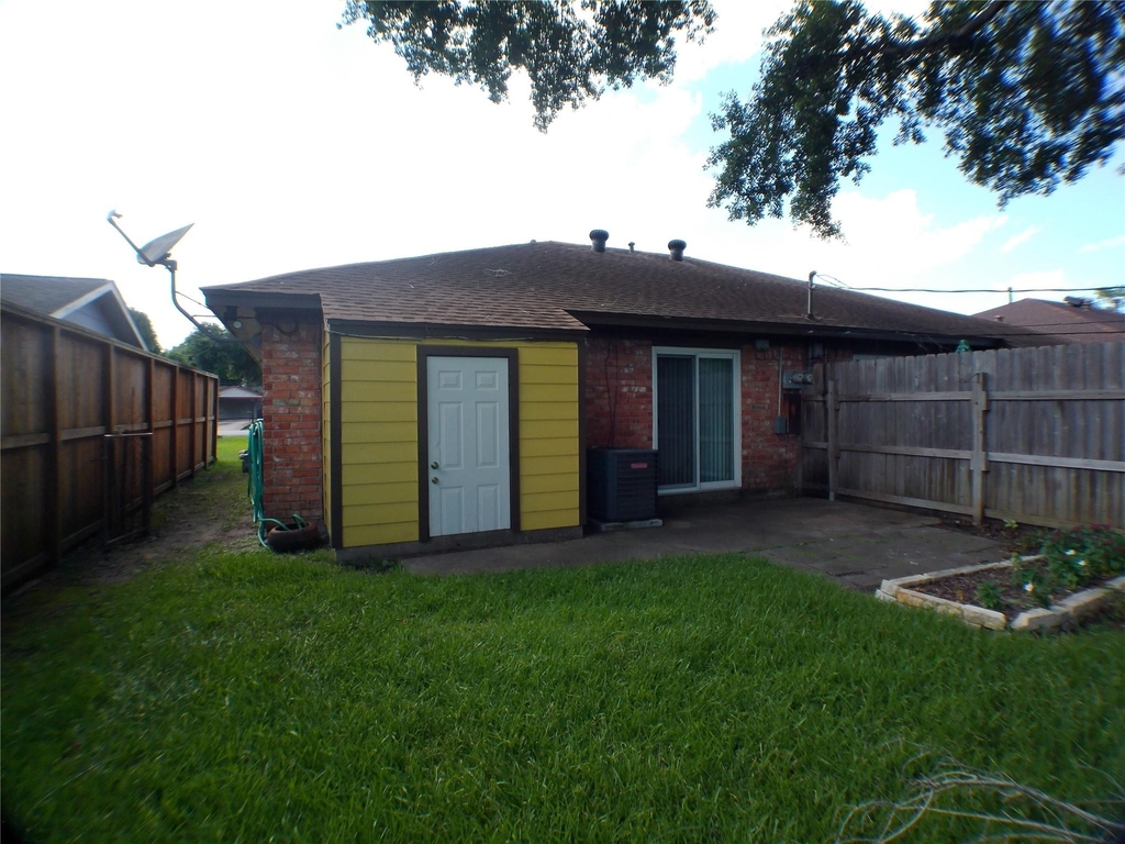 6350 Crestside Drive - Photo 22