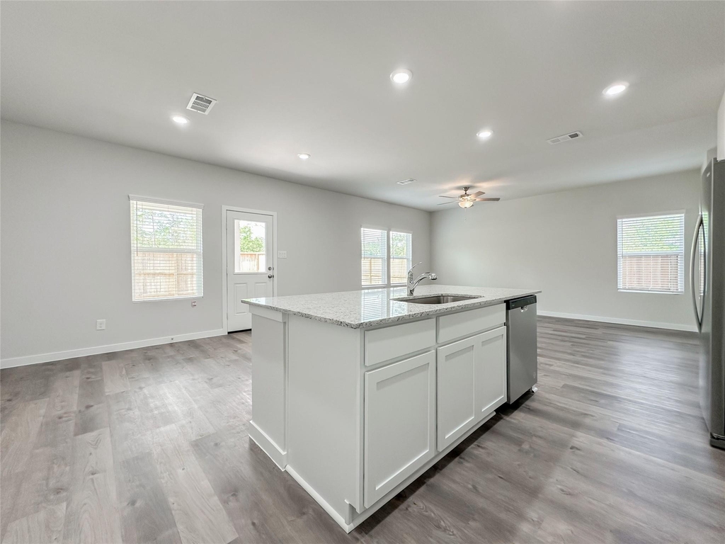 7806 Alset Dr - Photo 12