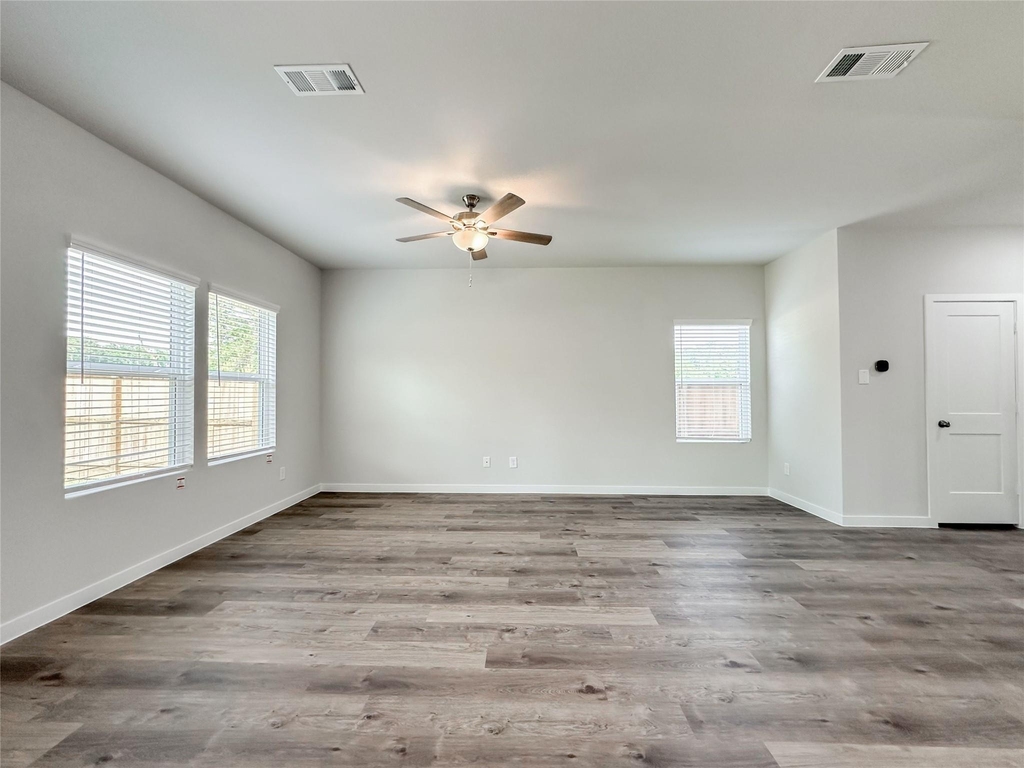 7806 Alset Dr - Photo 6