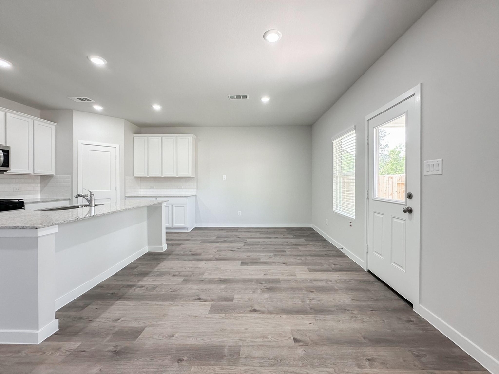 7806 Alset Dr - Photo 7