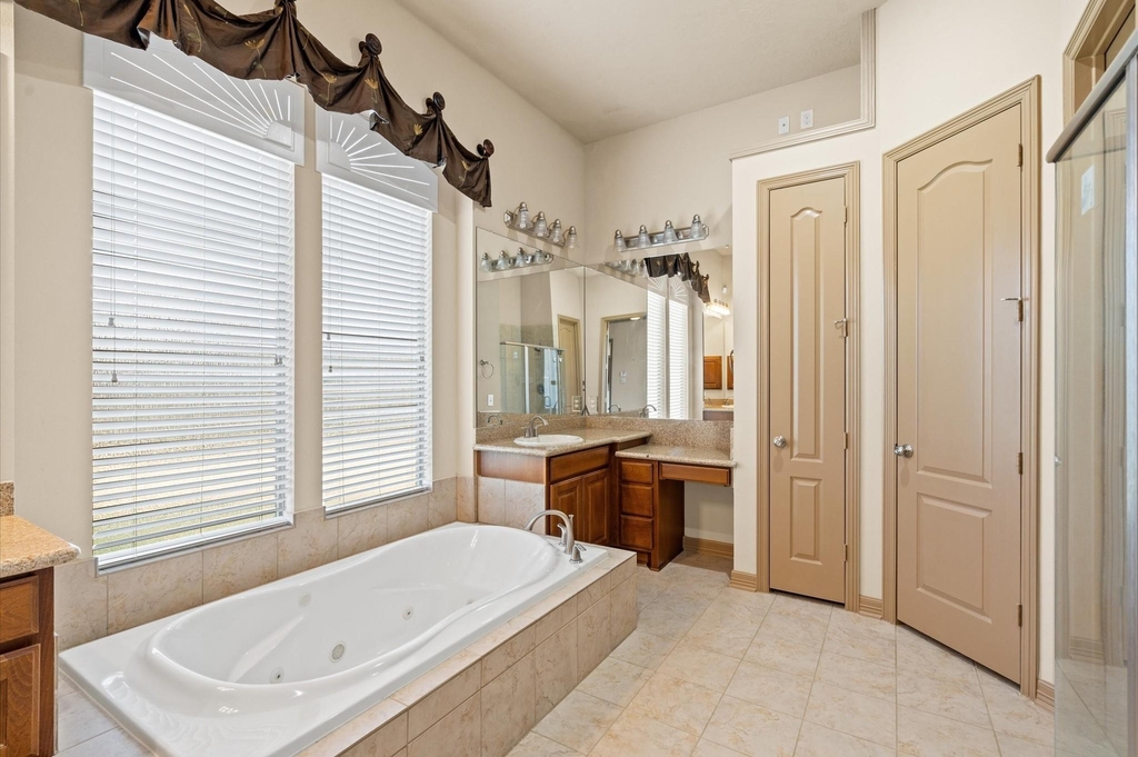 4615 Marbrook Meadow Lane - Photo 16