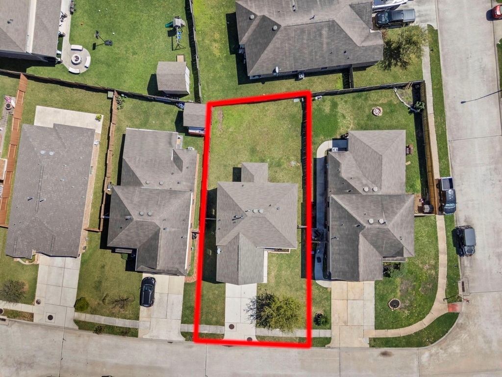 9006 Sasson Boulevard - Photo 2