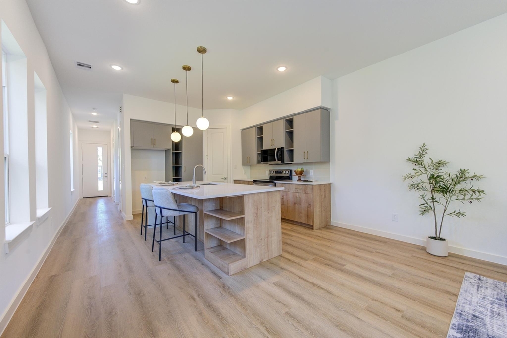 7118 Eastwood Street - Photo 7