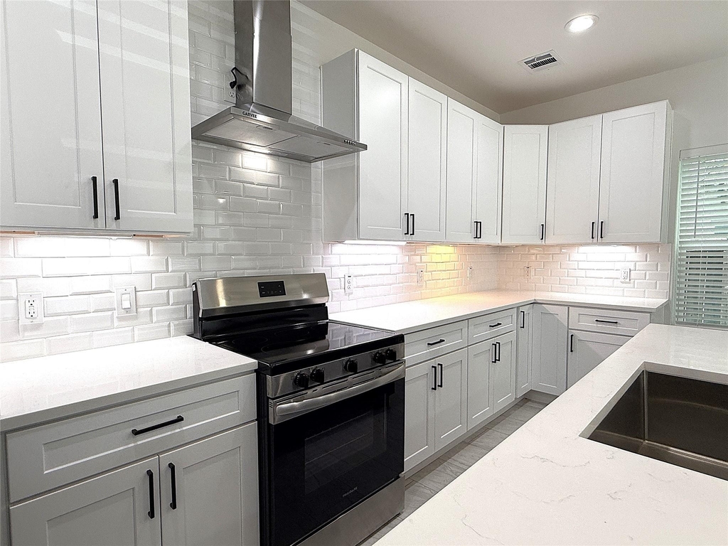 6708 Conley Street - Photo 8