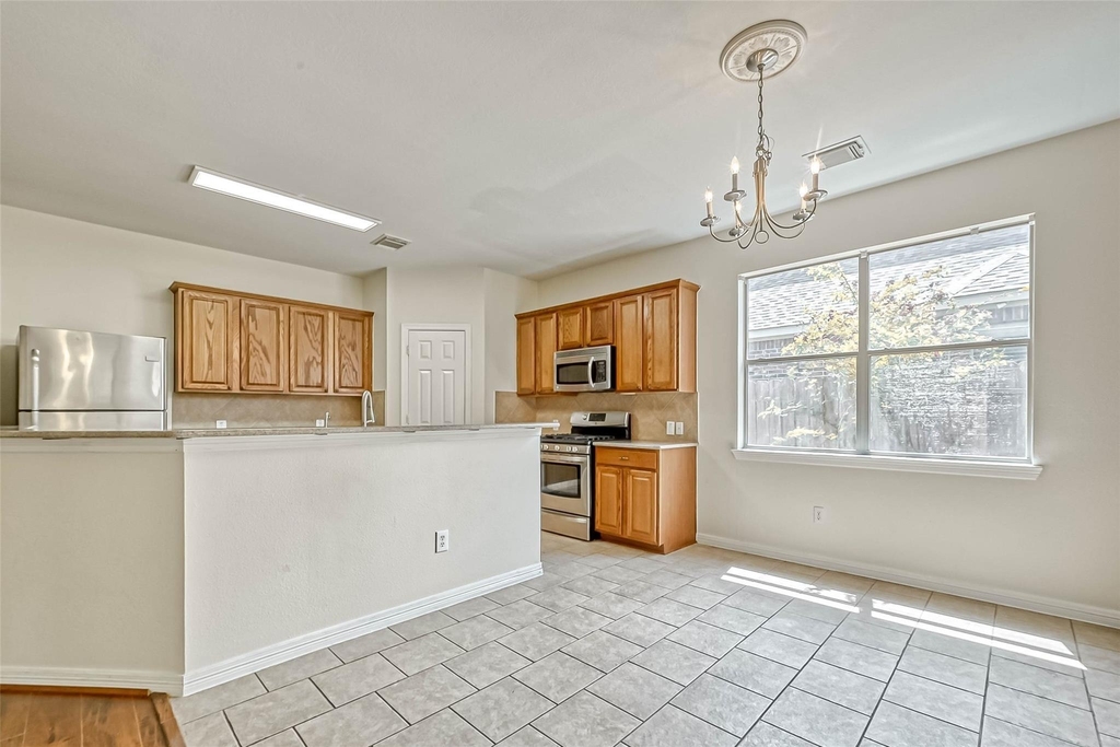 5526 Hazel Berry Way - Photo 11