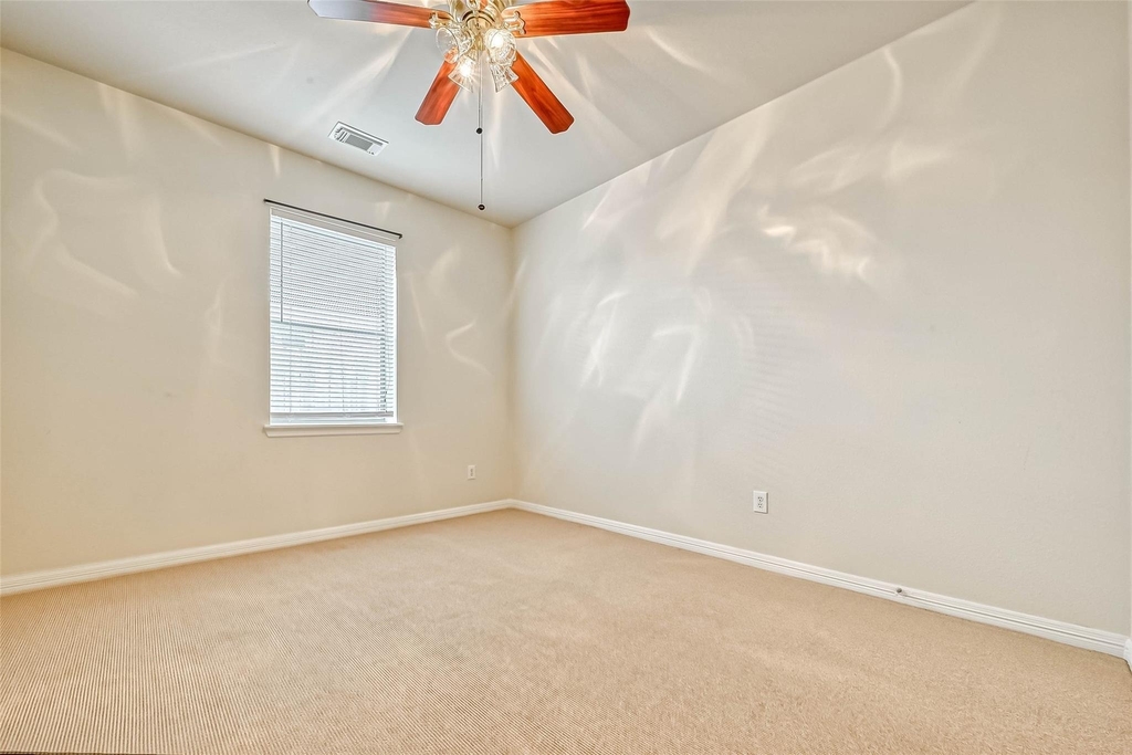 5526 Hazel Berry Way - Photo 20