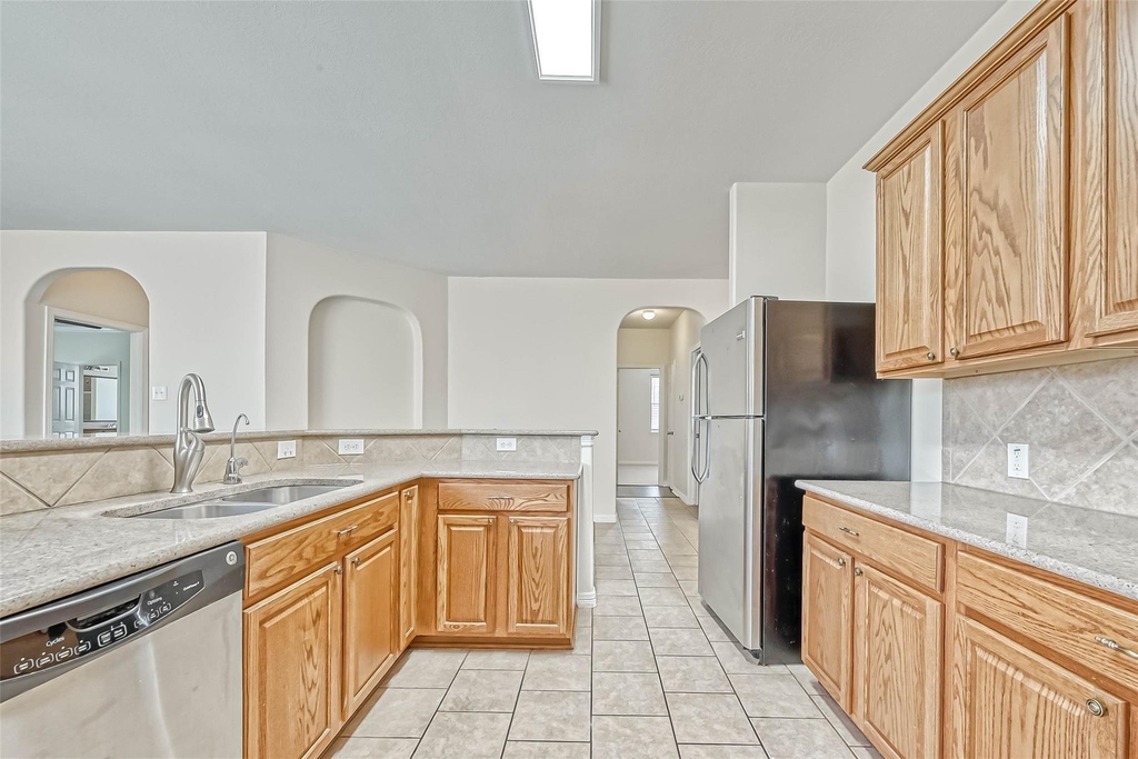5526 Hazel Berry Way - Photo 16