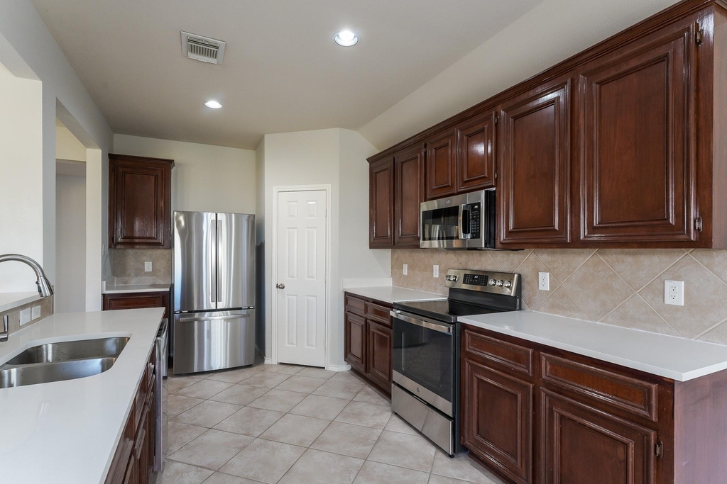28506 Carly Cove Lane - Photo 6