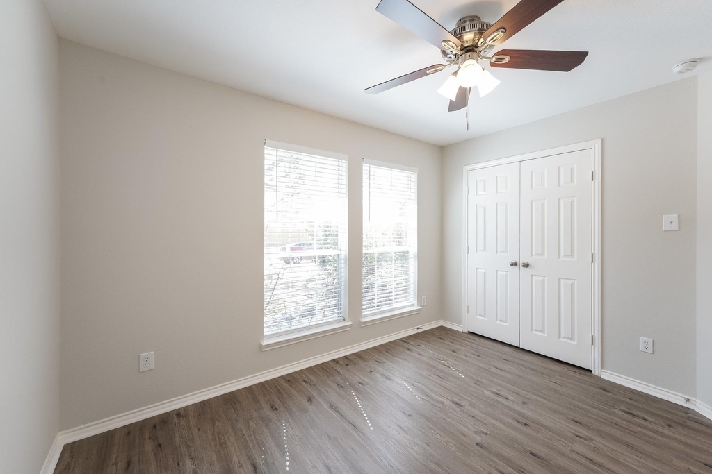 28506 Carly Cove Lane - Photo 11