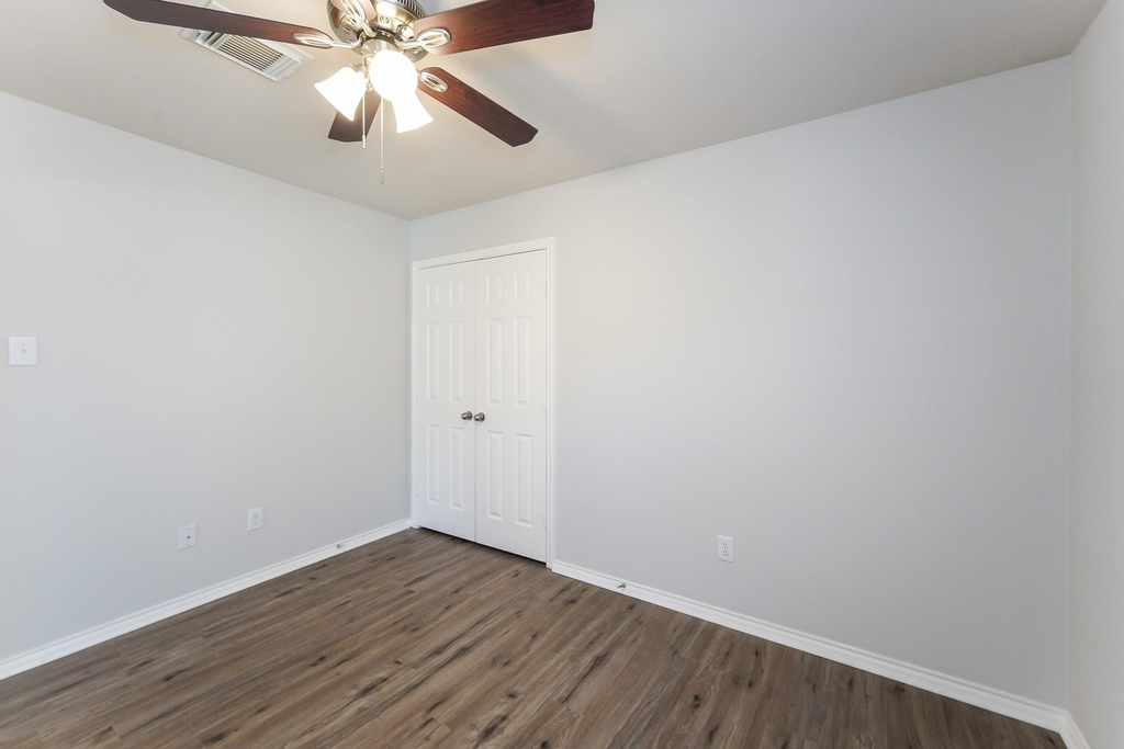 28506 Carly Cove Lane - Photo 13