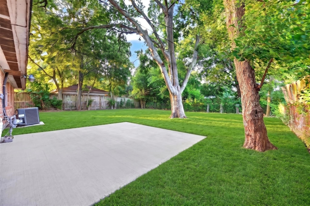 530 Globe Street - Photo 30