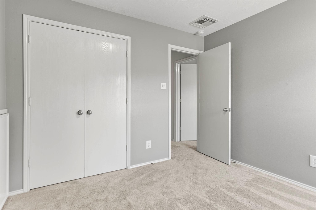6 Thicket Grove Place - Photo 22