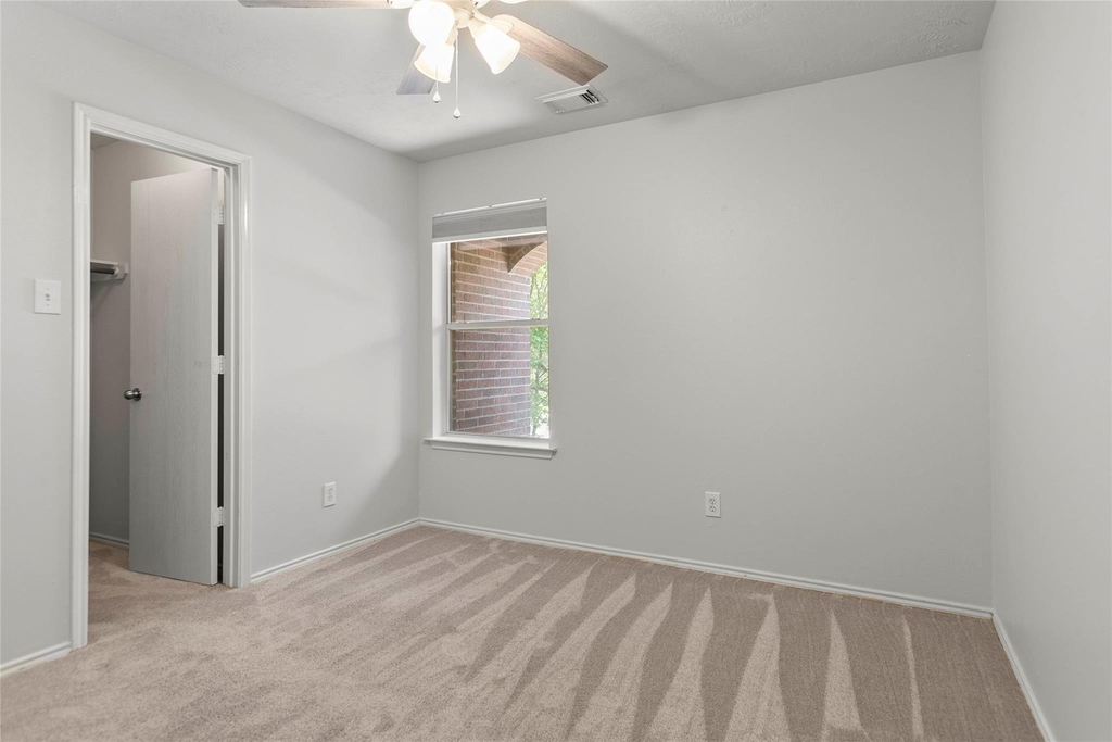 6 Thicket Grove Place - Photo 24