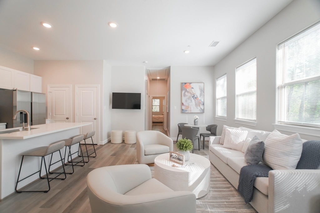 504 Nursery Road - Photo 5