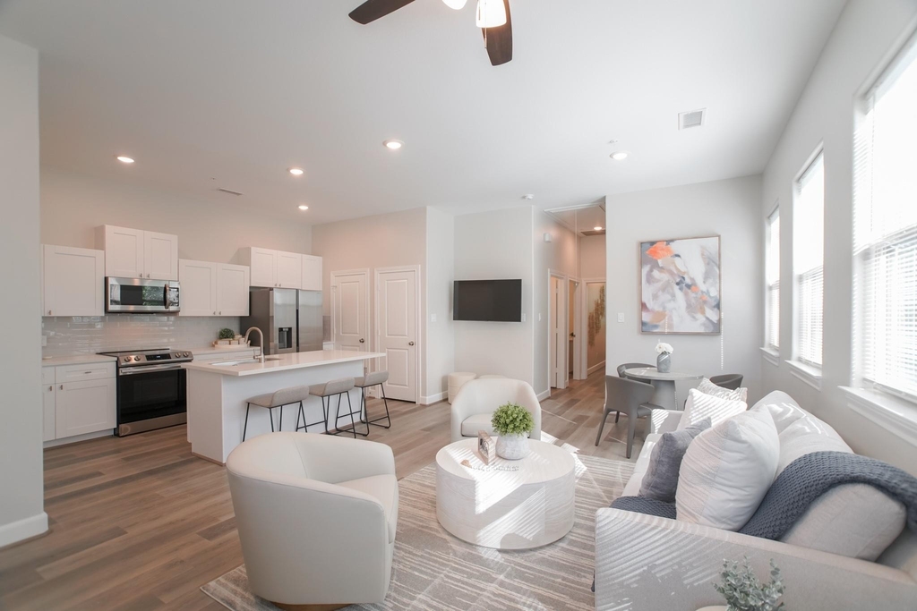 504 Nursery Road - Photo 0