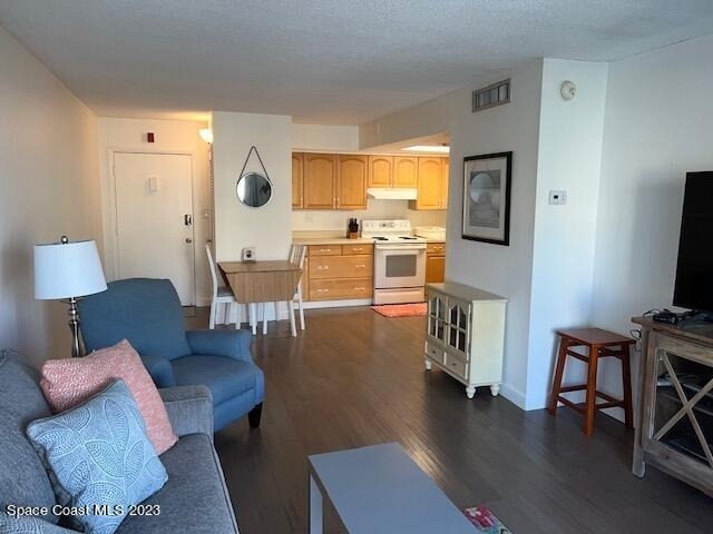 4800 Ocean Beach Boulevard - Photo 2