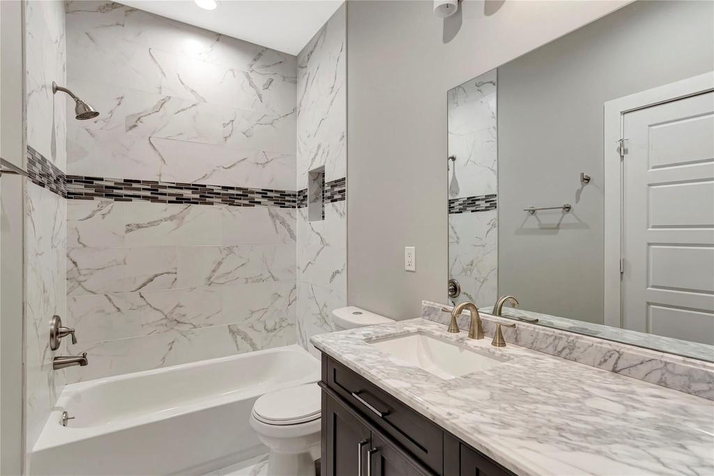 6813 Liverpool Street - Photo 7
