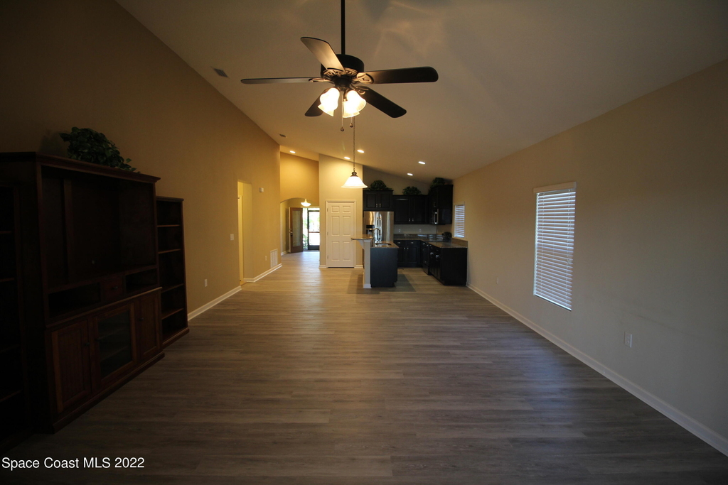 2448 Snapdragon Drive Nw - Photo 9