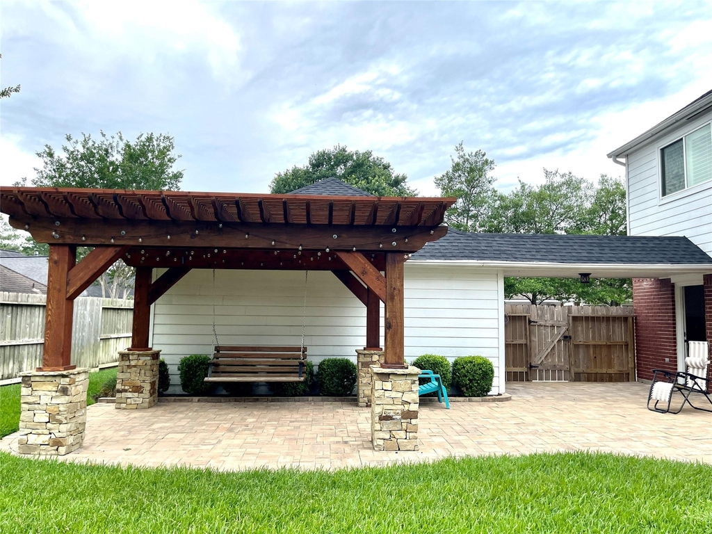 23203 Fall Wind Court - Photo 28