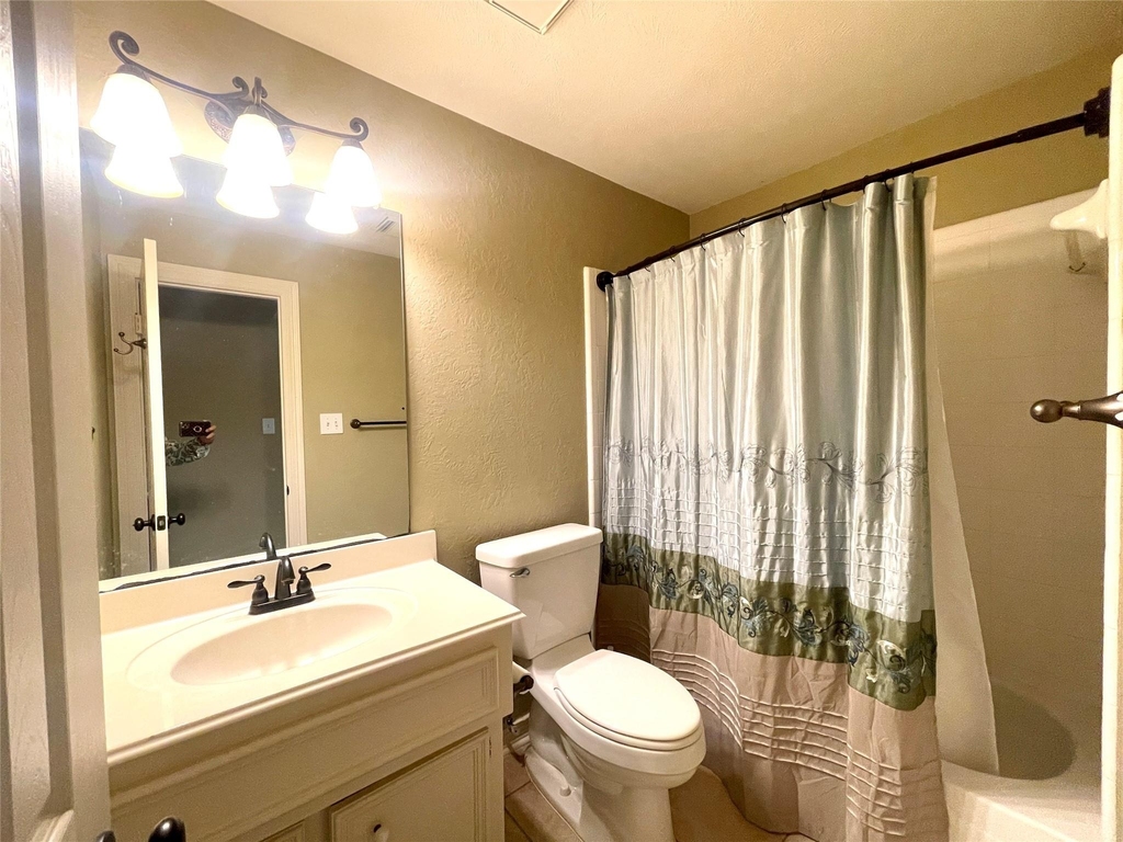 23203 Fall Wind Court - Photo 22