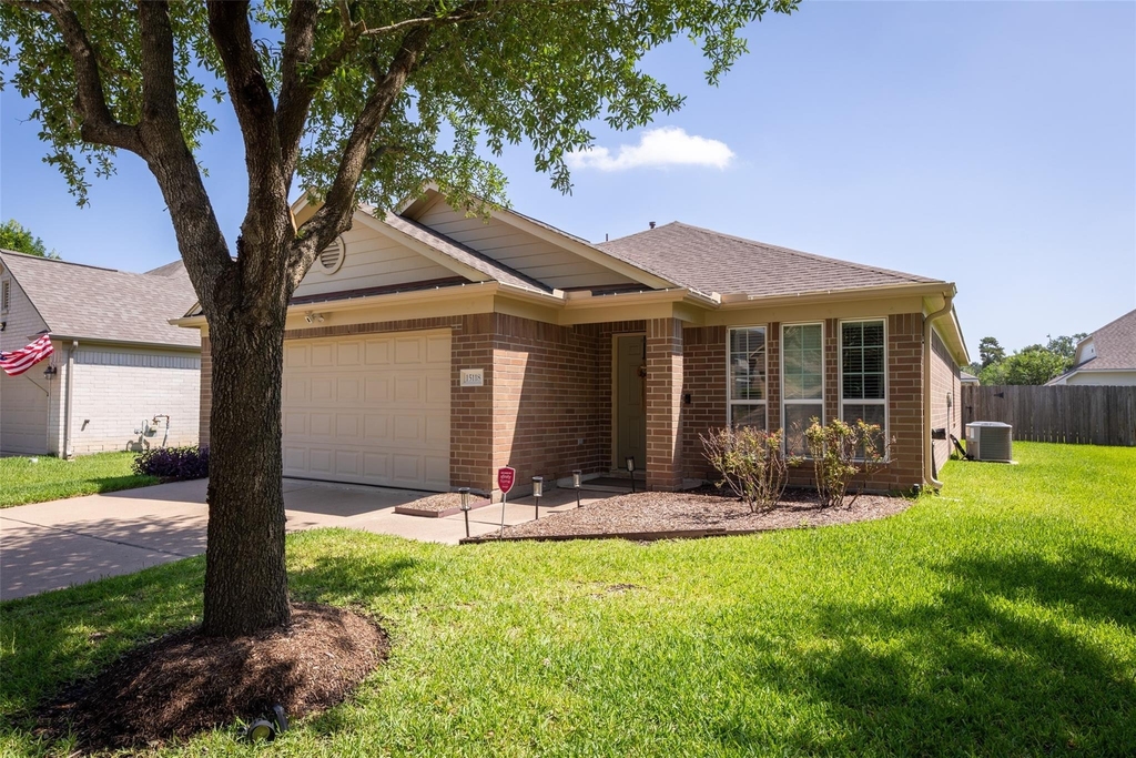 15118 Vincennes Oak Street - Photo 1