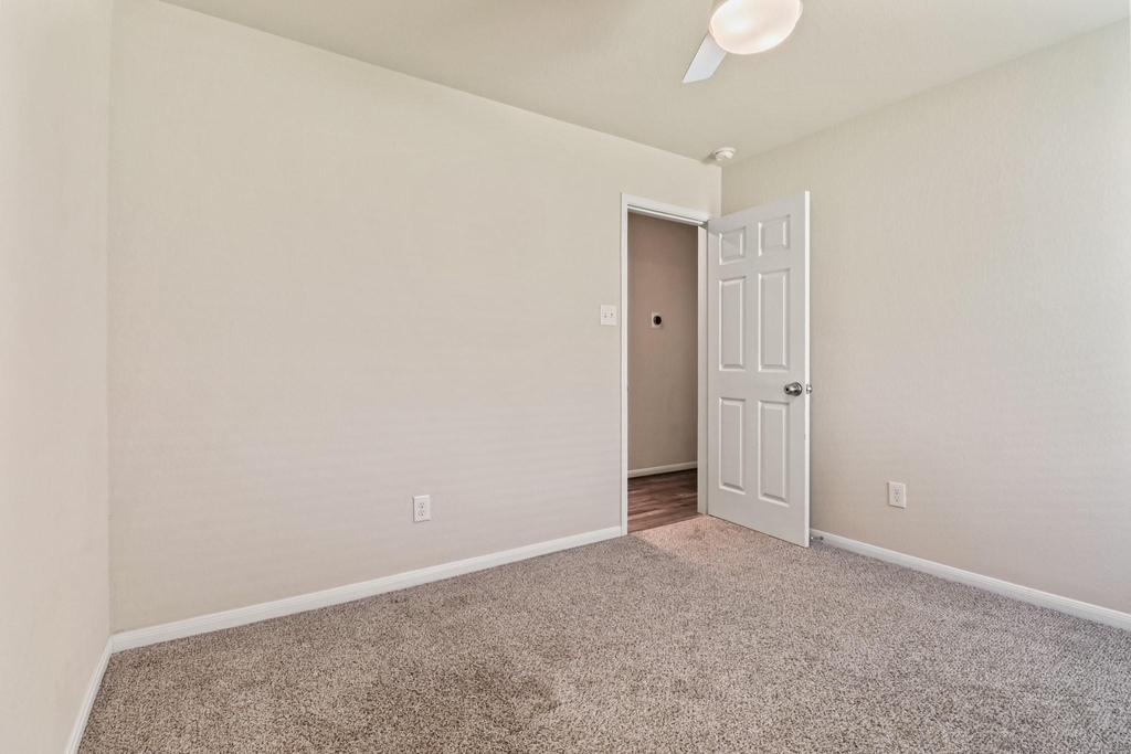 15118 Vincennes Oak Street - Photo 17