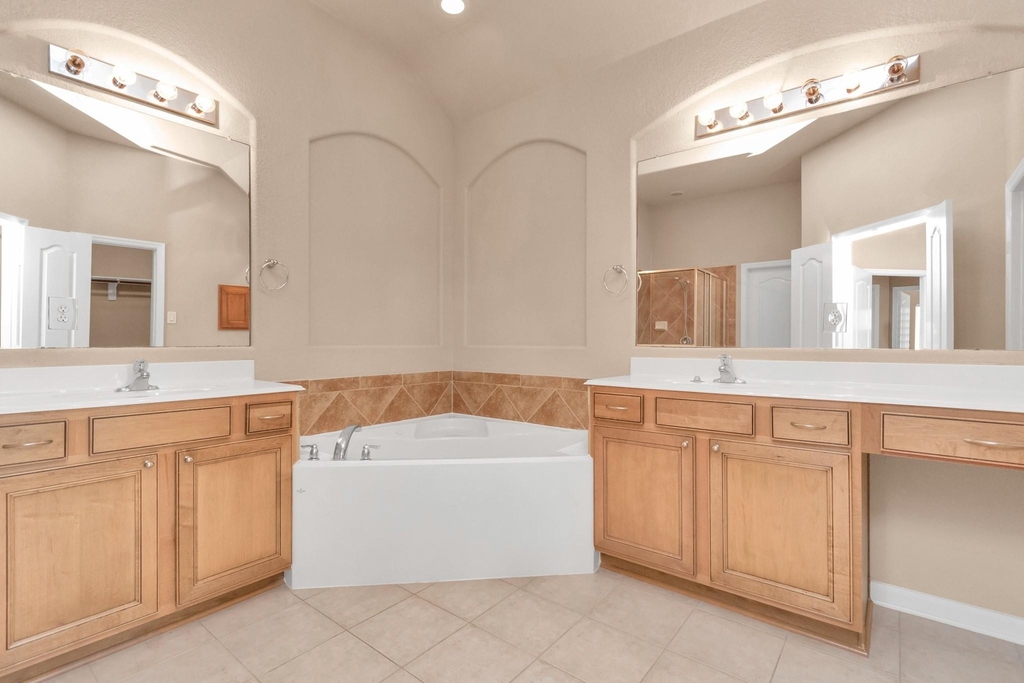 6630 Larocke Trail - Photo 23