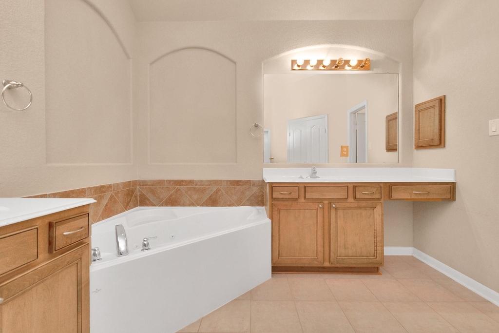 6630 Larocke Trail - Photo 28