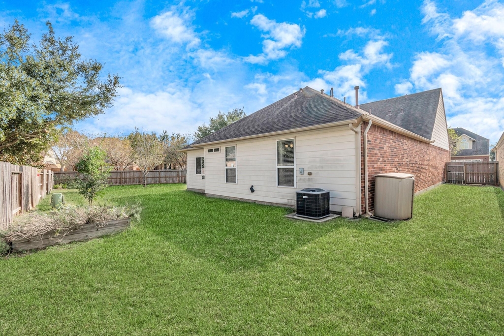6630 Larocke Trail - Photo 40