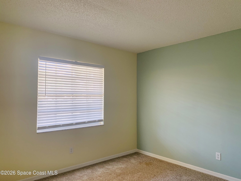 3092 Sir Hamilton Circle - Photo 9