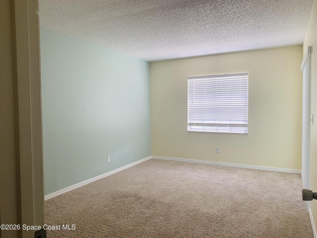 3092 Sir Hamilton Circle - Photo 5