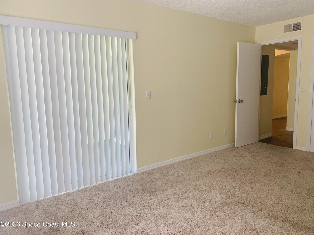 3092 Sir Hamilton Circle - Photo 7