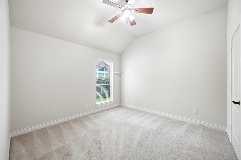 28319 Shining Creek Lane - Photo 14