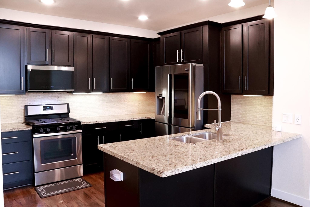 1803 Crestdale Drive - Photo 15