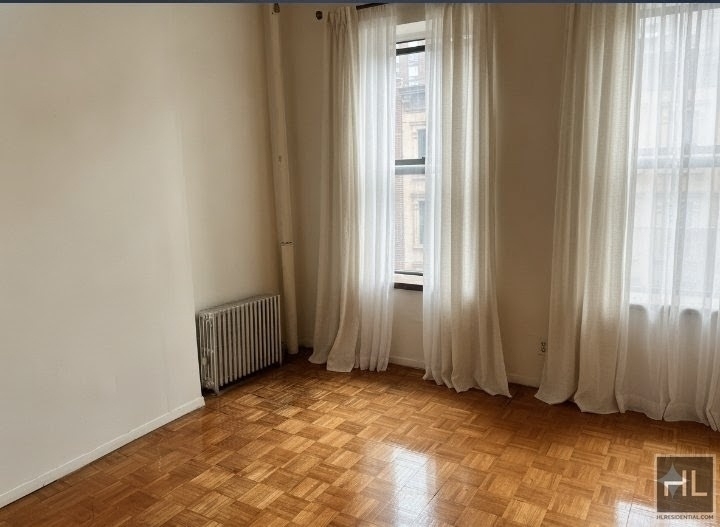 East 89 Street - Photo 1