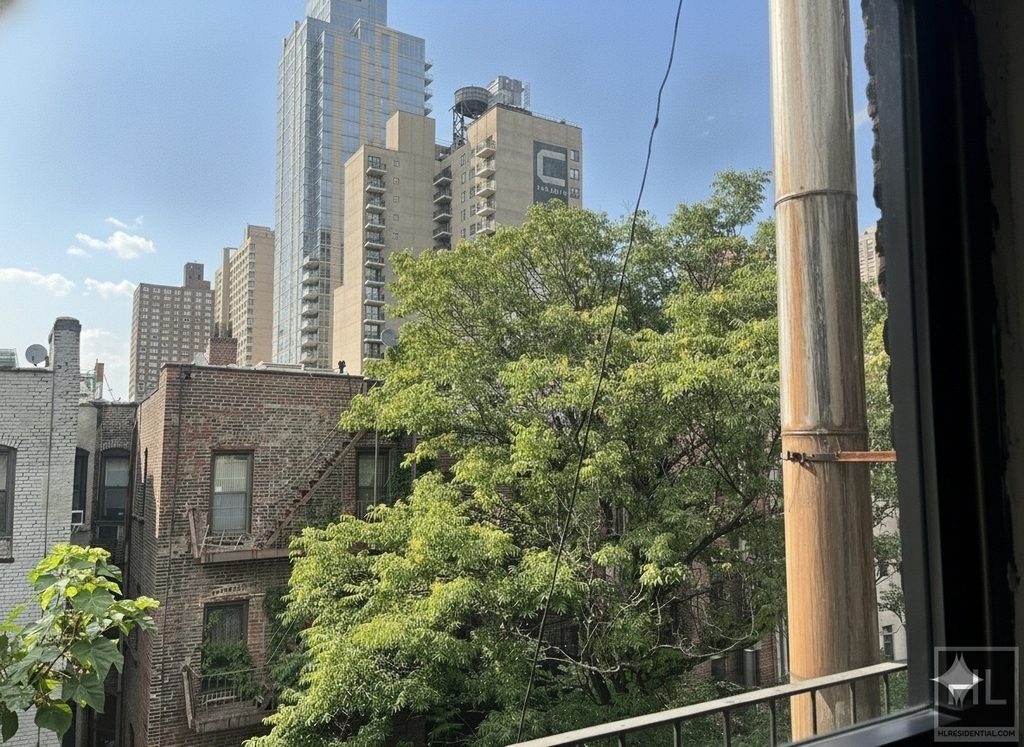 East 89 Street - Photo 10