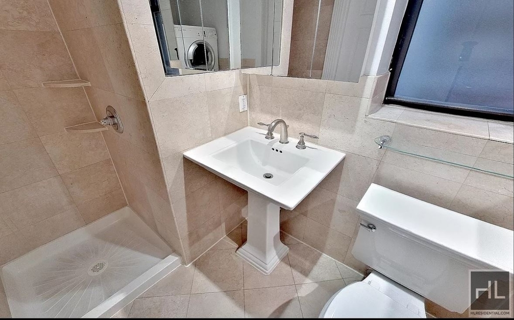 East 83rd Street - Photo 3