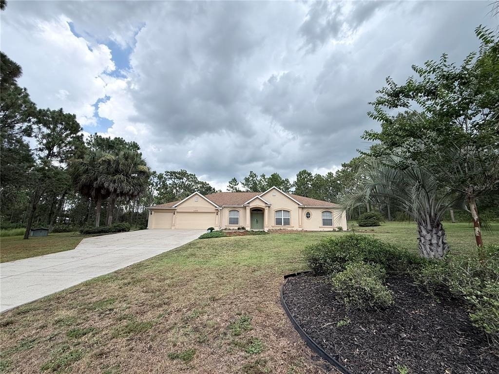 4690 W Tomahawk Drive - Photo 0