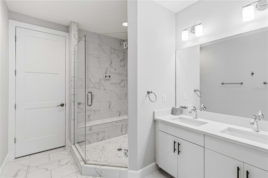 1332 W Gray Street - Photo 12