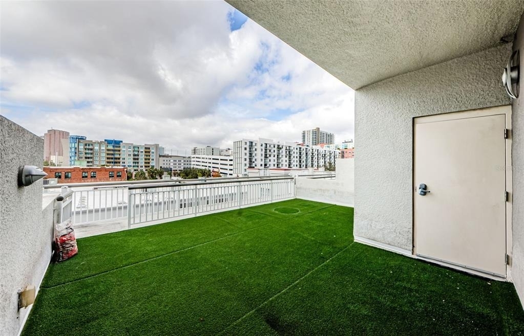 1002 Channelside Drive - Photo 1