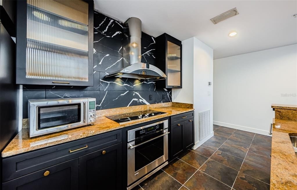 1002 Channelside Drive - Photo 5