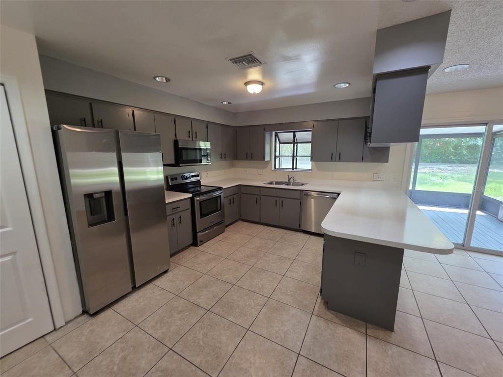 619 Knowles Road - Photo 12