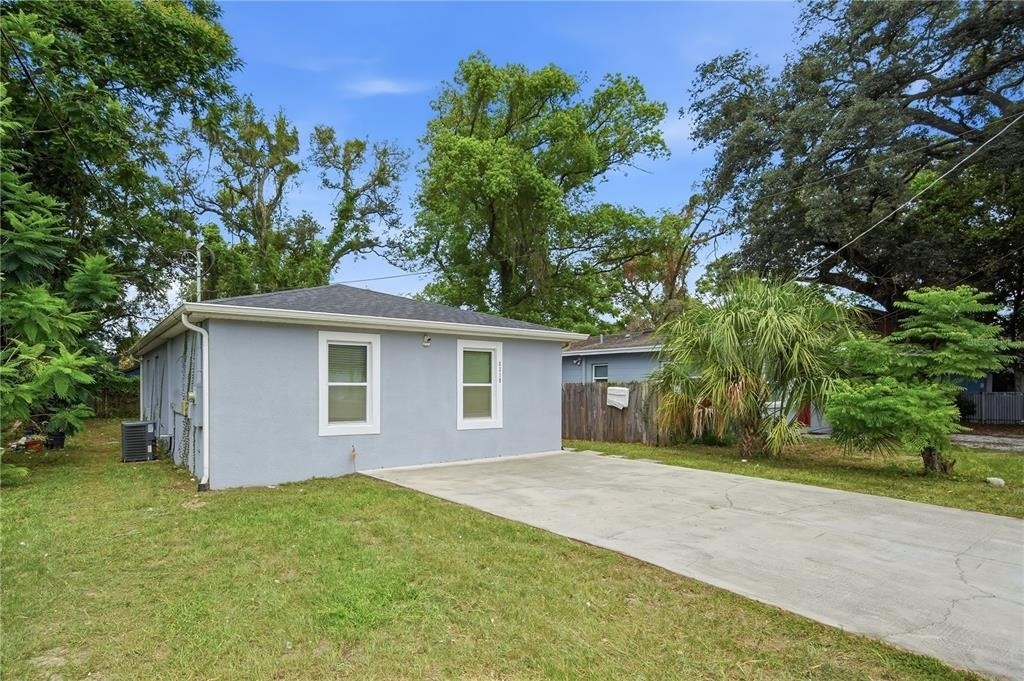 8310 N Brooks Street - Photo 0