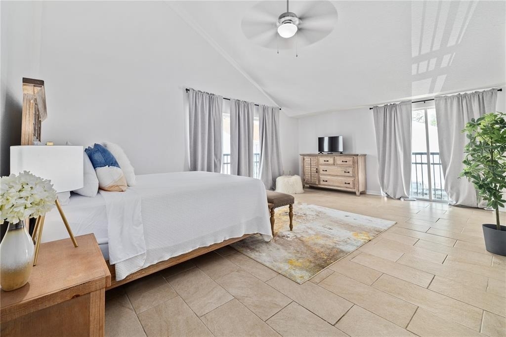 9415 Citrus Glen Place - Photo 14