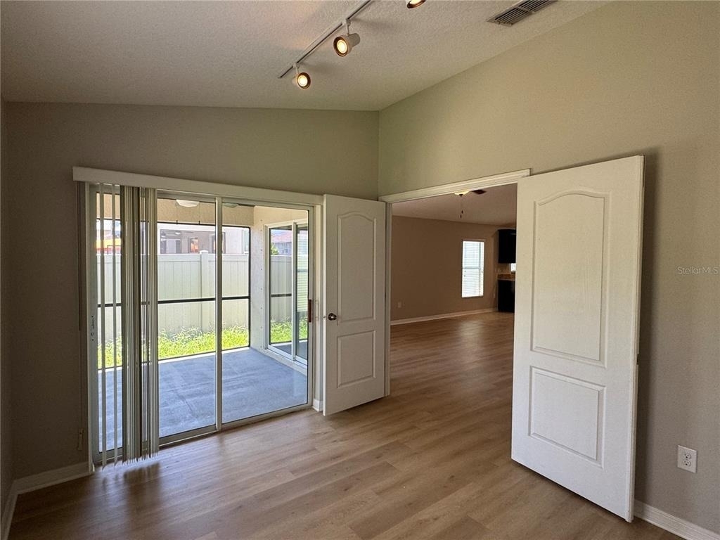 10405 Summer Azure Drive - Photo 14