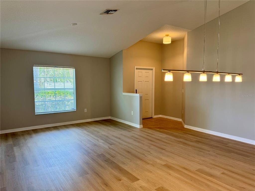 10405 Summer Azure Drive - Photo 5