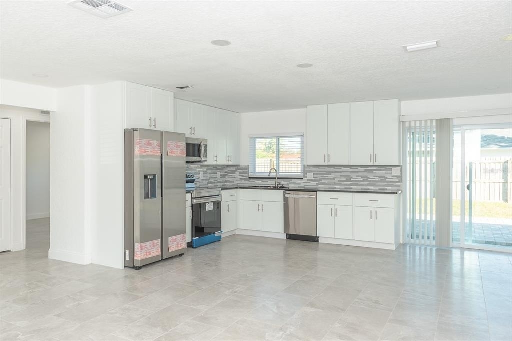 11889 93rd Avenue - Photo 15